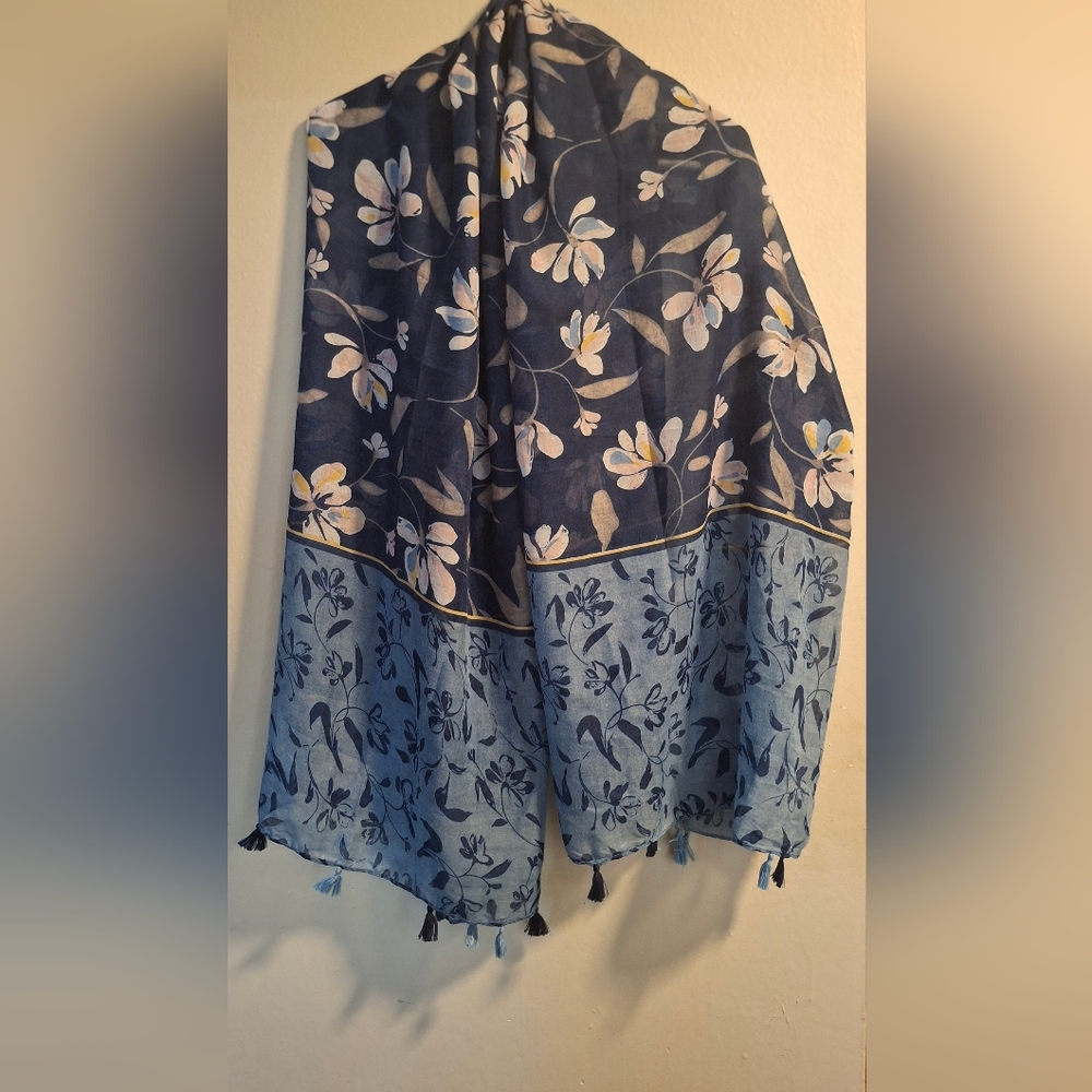 Floral Blue and Cream Scarf